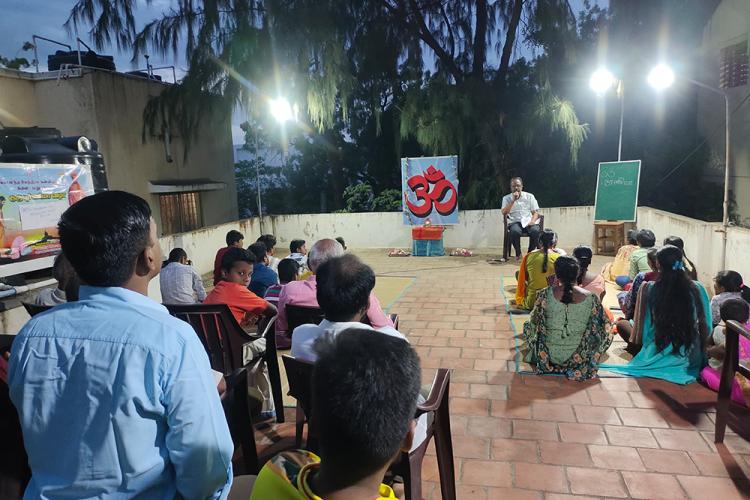 guru-purnima-celebration-at-tvs-nagar-madurai