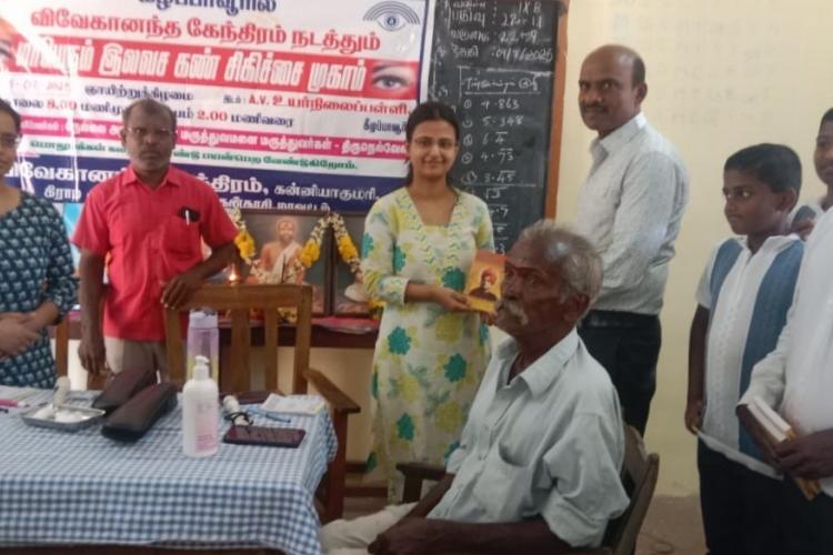 free-eye-screening-camp-at-keezhapavur-by-vkrdp
