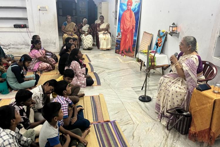 gurupurnima-celebration-at-balaji-nagar-in-madurai