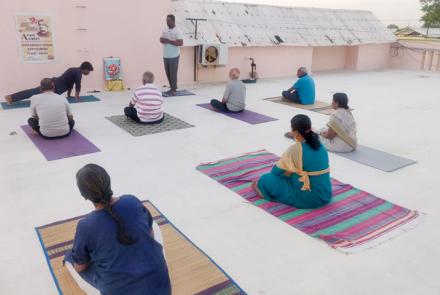Yoga demonstration in Yoga Satra at Madurai