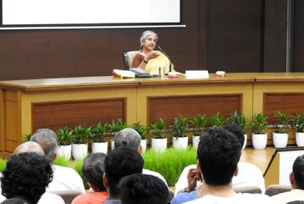 Mananeeya Nivedita Didi’s Universal Brotherhood Day lecture at Chanakya Center, Delhi