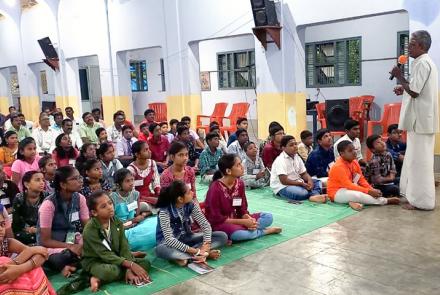 Sri Paramaguru Ji interacting during Cultural Camp at Kanyakumari