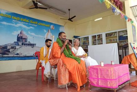 Juna Akhada Maha Mandaleshwar Swami Anandavanam Bharati Ji’s visit to VK-VVF Kodugallur
